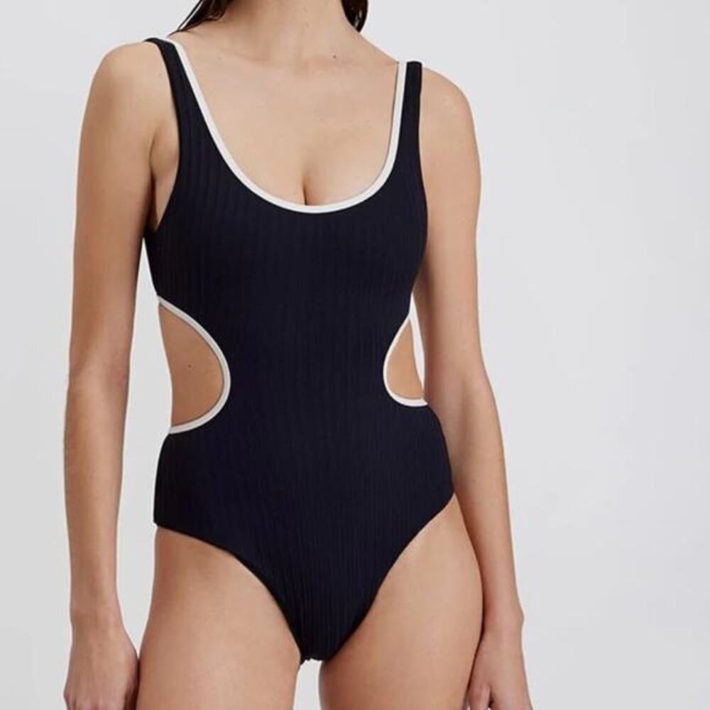 SOLID & STRIPED NWT $138 Sarah Ribbed one Piece cut out swimsuit L